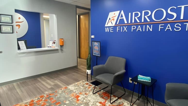 The waiting room at Airrosti Far West