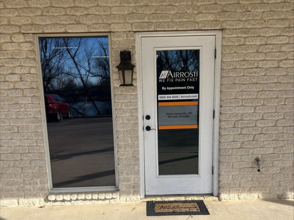 Exterior entrance to Airrosti Lake Worth