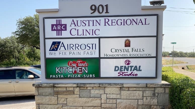 The suite sign at Airrosti Leander