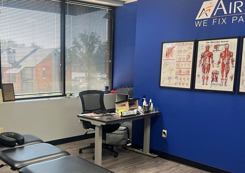 view of the treatment room and the treatment table at Airrosti Sugarland